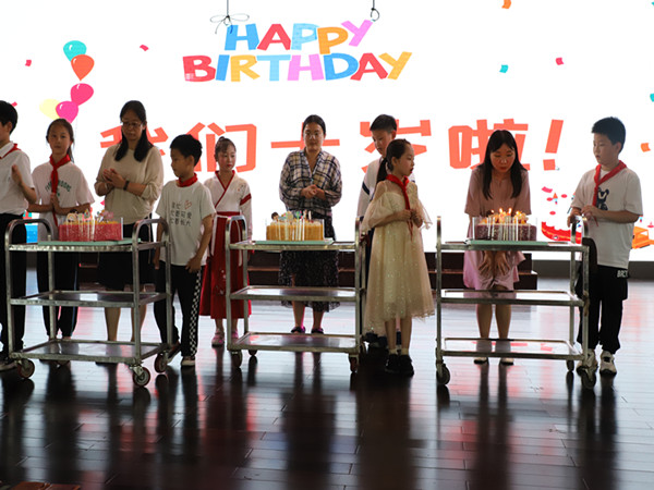 8 蛋糕.jpg 8 蛋糕.jpg