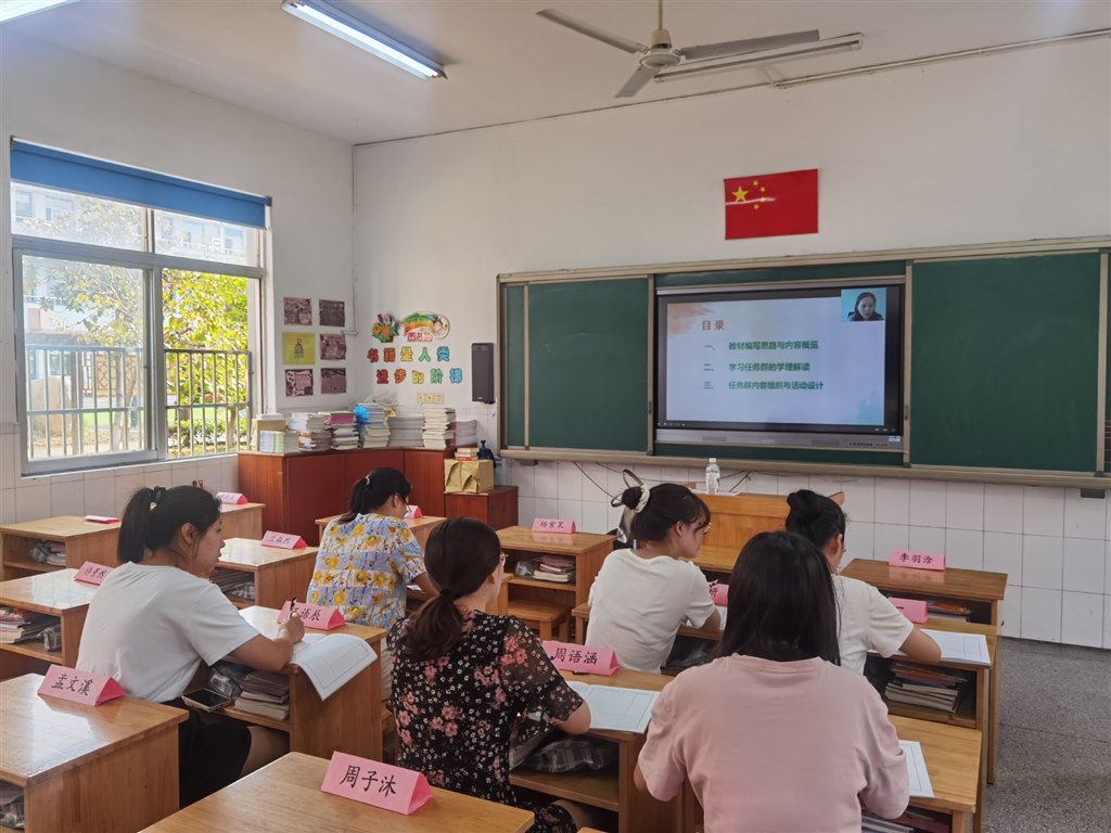 6dc8013cc06a241a87f4043e1e64f51.jpg 6dc8013cc06a241a87f4043e1e64f51.jpg