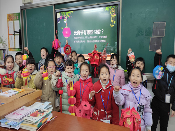 1班队.jpg 1班队.jpg