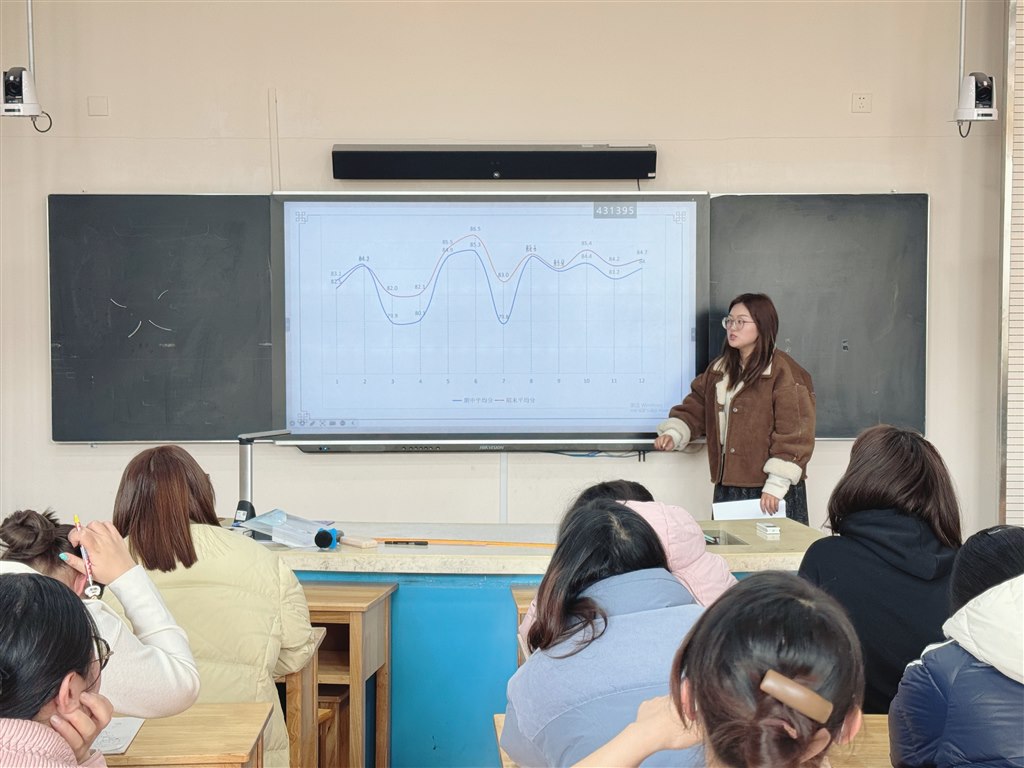 6卢双双.jpg