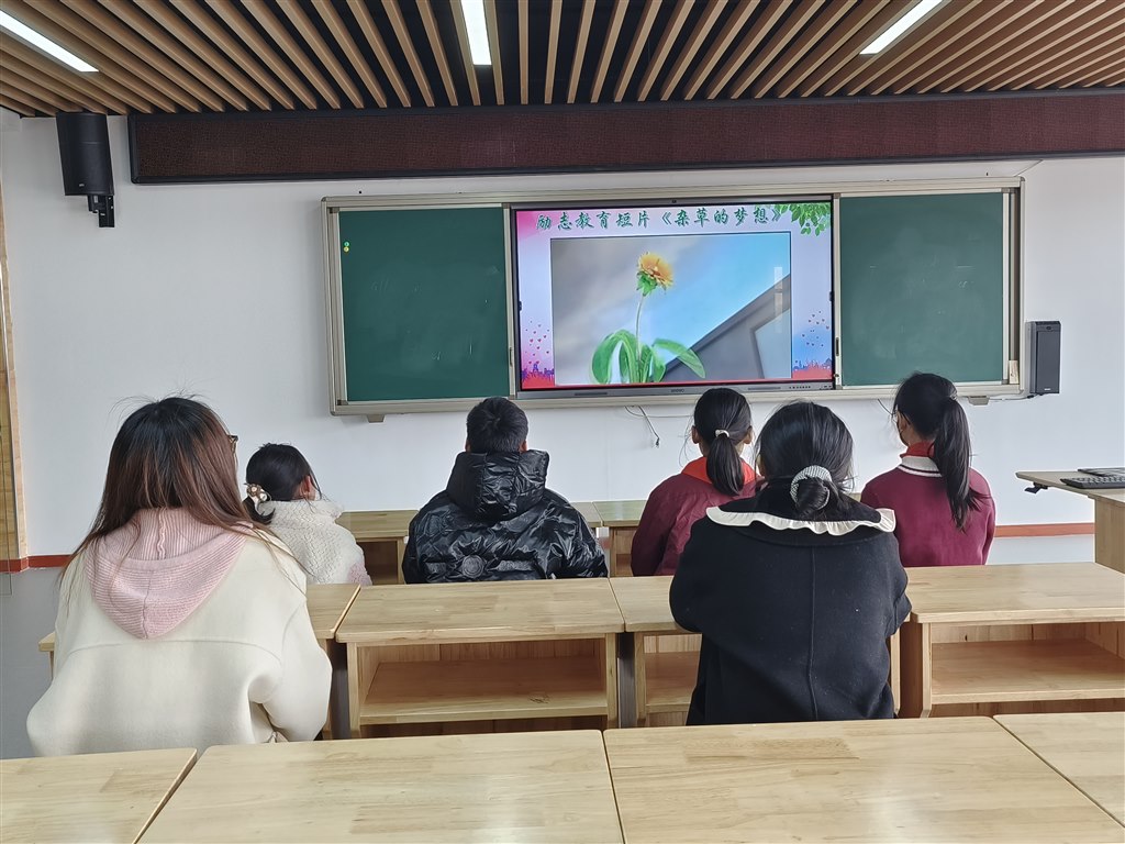 发放照片1.jpg