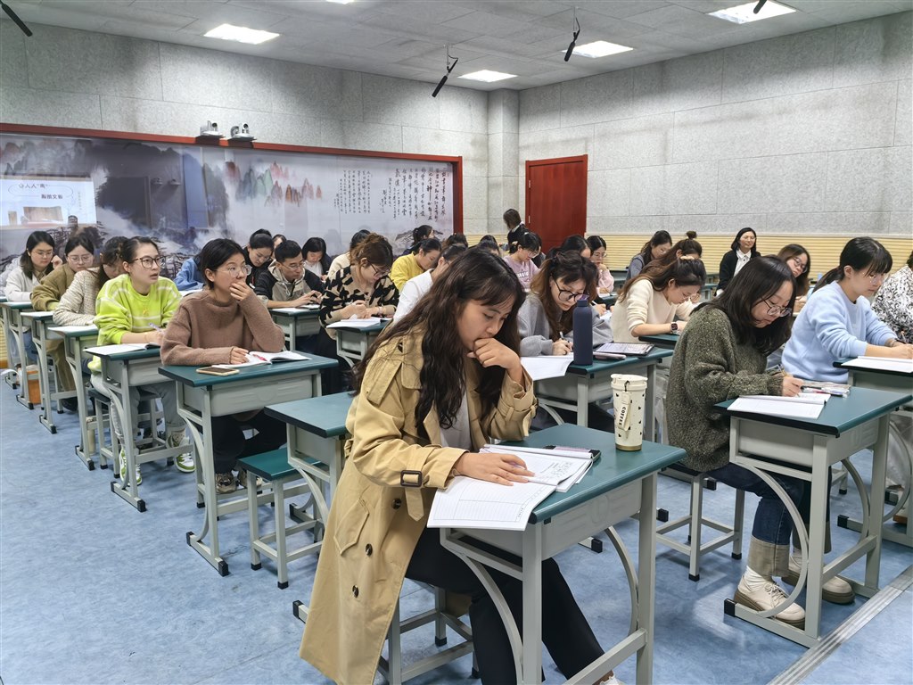 a707ad7a66e4e3e6776a61a2a1b9873.jpg