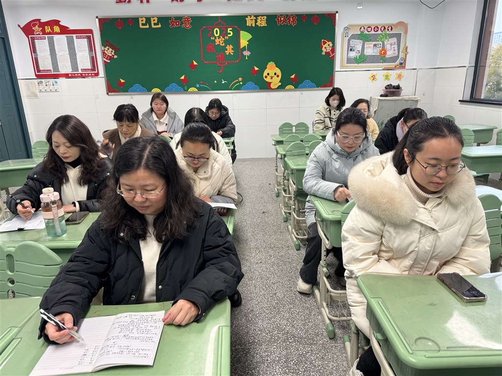 02d0916dd6c8018dff5f92559be8215.jpg 02d0916dd6c8018dff5f92559be8215.jpg