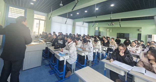 全体教师1.jpg