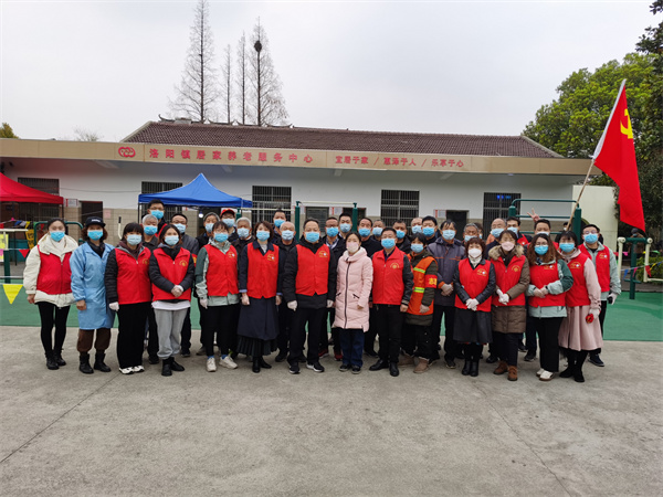参加洛阳社区全民核酸志愿者3.jpg