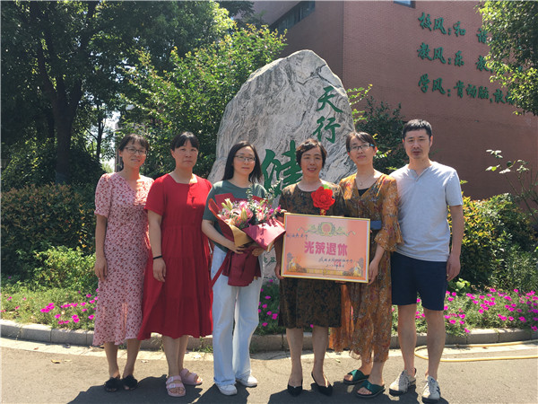 英语组.jpg