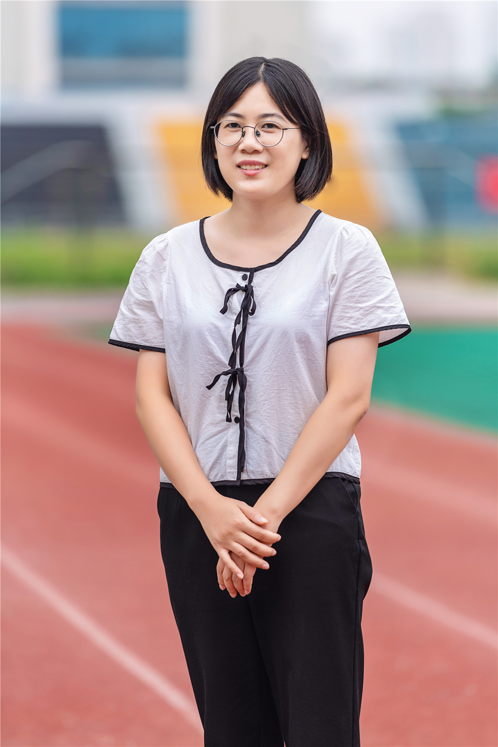 李静.png