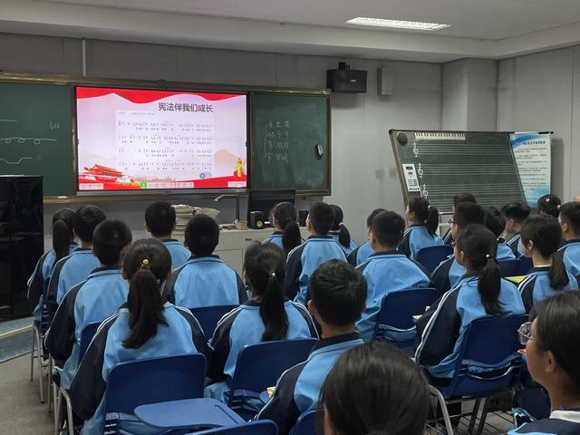学唱法治歌曲.jpg