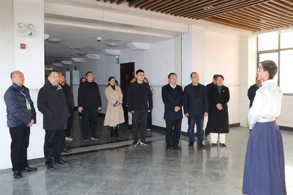 IMG_9396.JPG IMG_9396.JPG