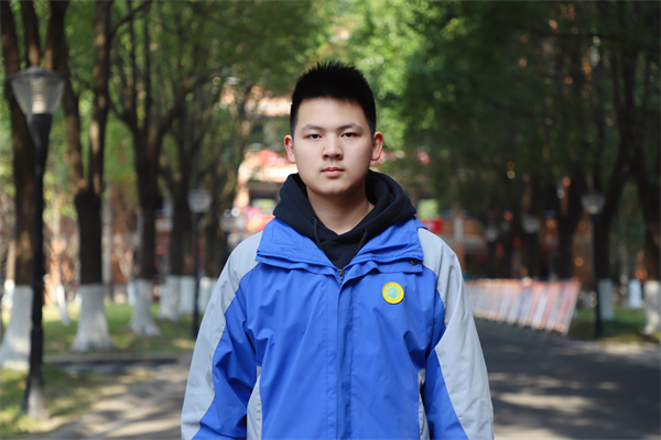 九2班  刘宇豪.jpg