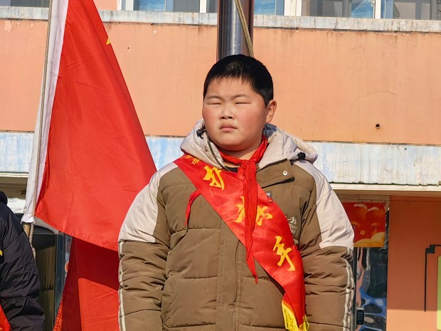 护旗手吴君洋.jpg