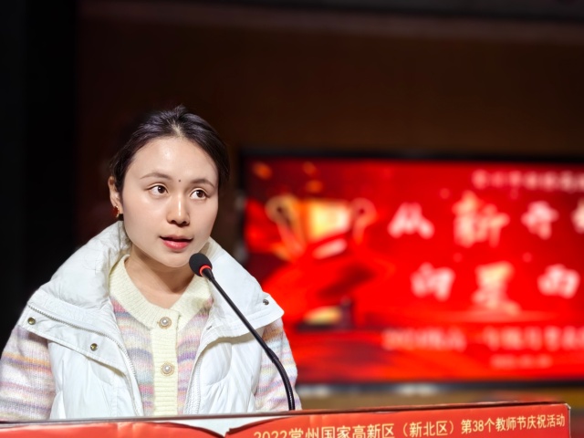 主持人_副本.jpg