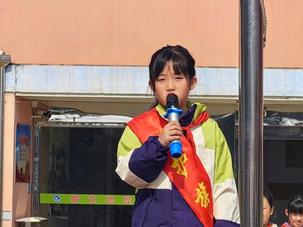 护旗手张梓辰.jpg