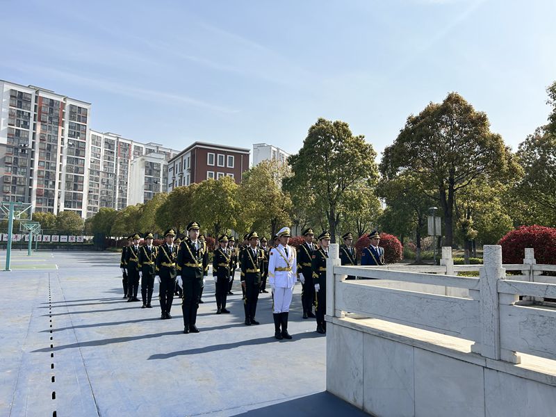 4.7 国旗下讲话2_副本.jpg 4.7 国旗下讲话2_副本.jpg