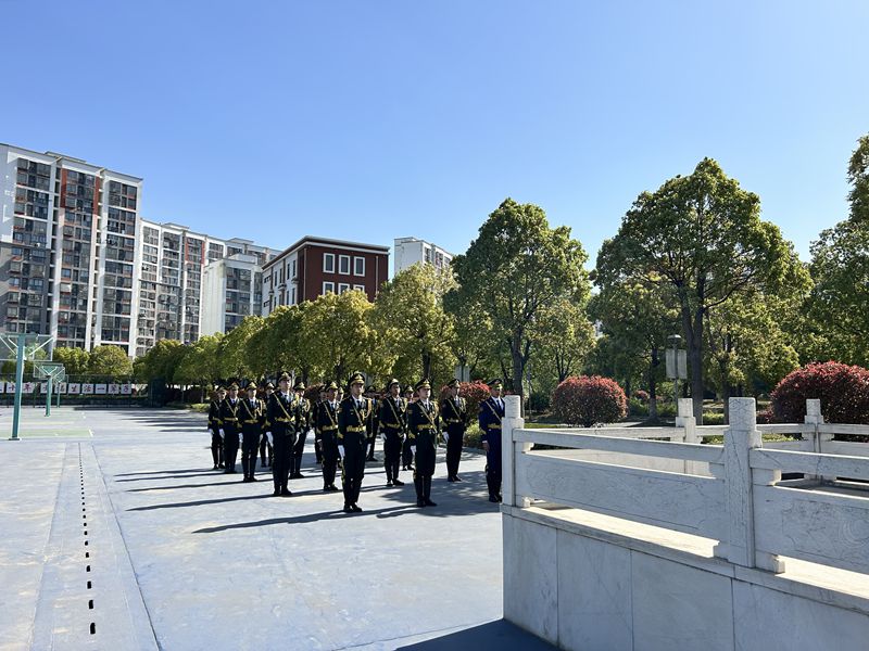 国旗队_副本.jpg 国旗队_副本.jpg