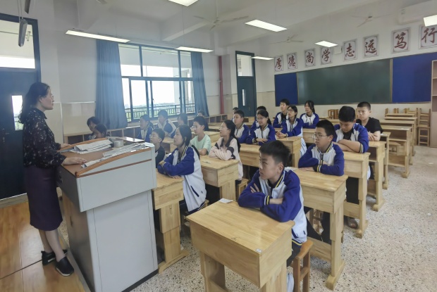 34C2EFB41696E43887B19854EB8C8727_副本.jpg