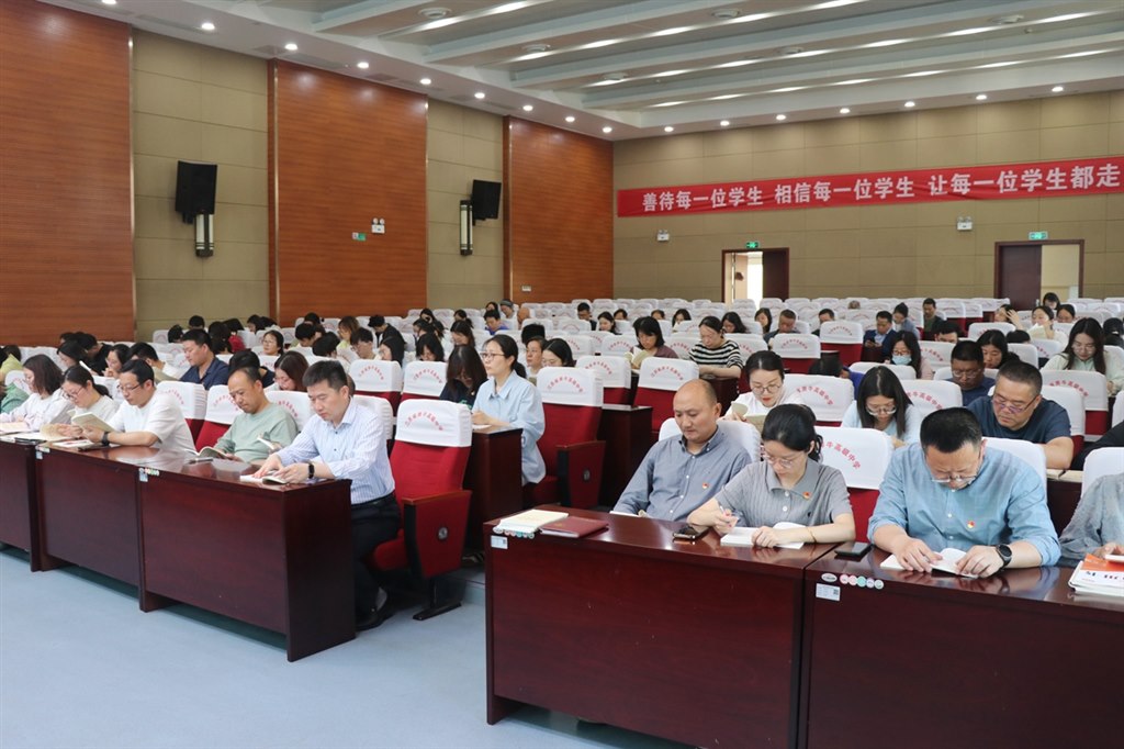 IMG_0415.JPG IMG_0415.JPG