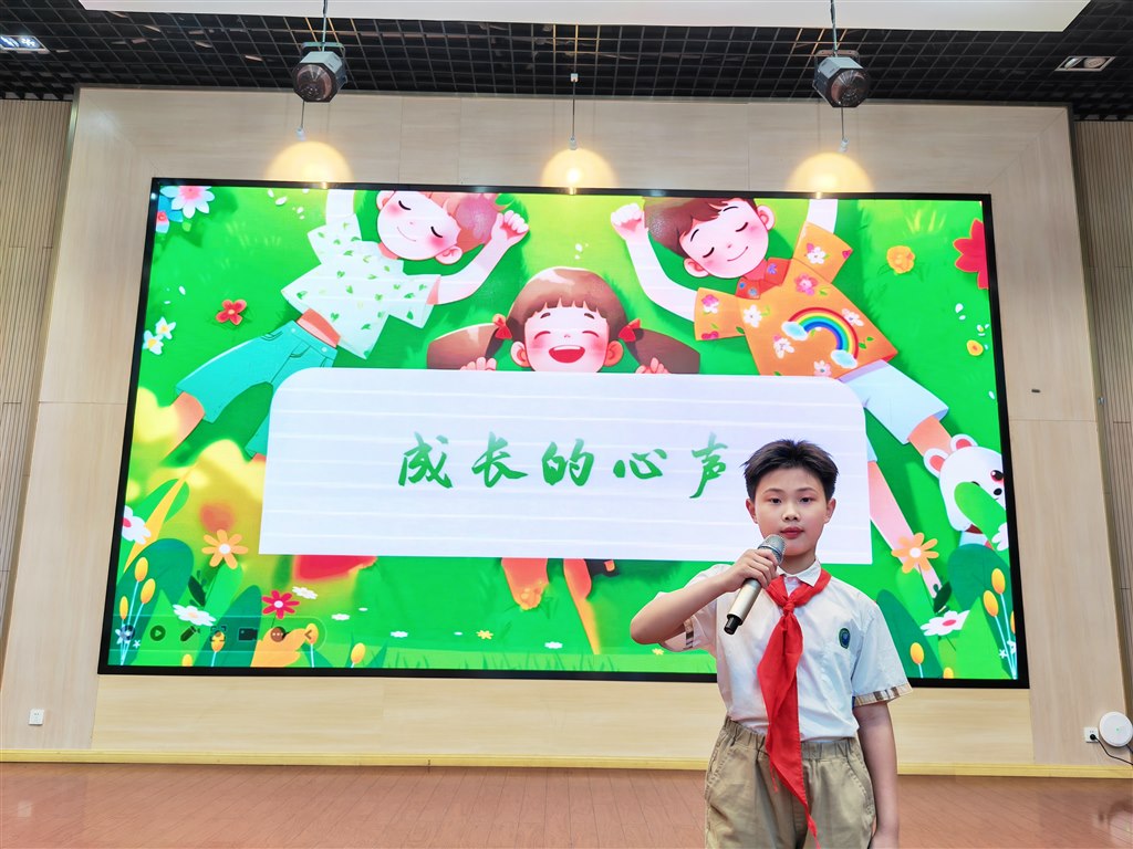 学生代表.jpg