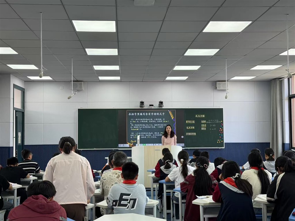 default.jpg default.jpg