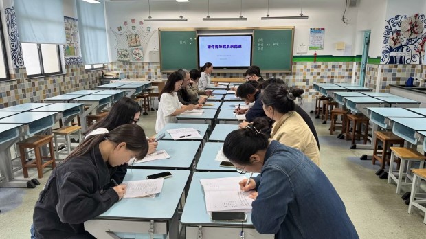 教研活动2.jpg