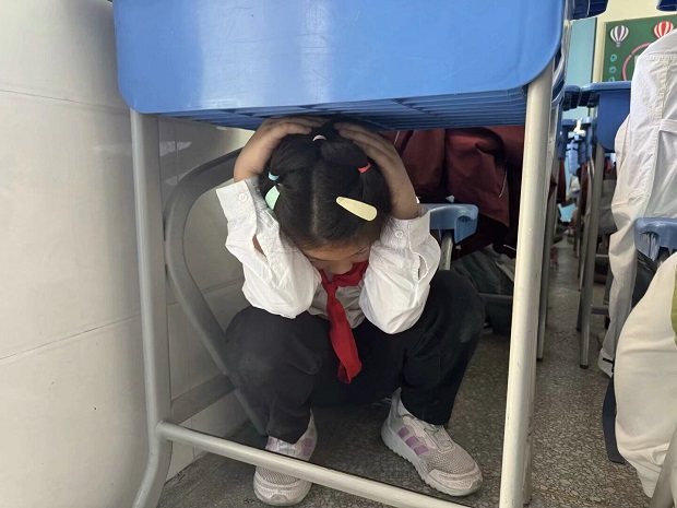室内避震1.jpg