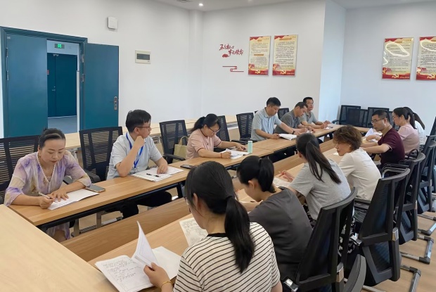 8F4AC9568C7CC3964E19833A1A1BA65B_副本.jpg