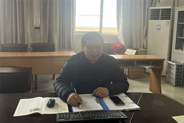 支委会杨志豪发言_副本.jpg
