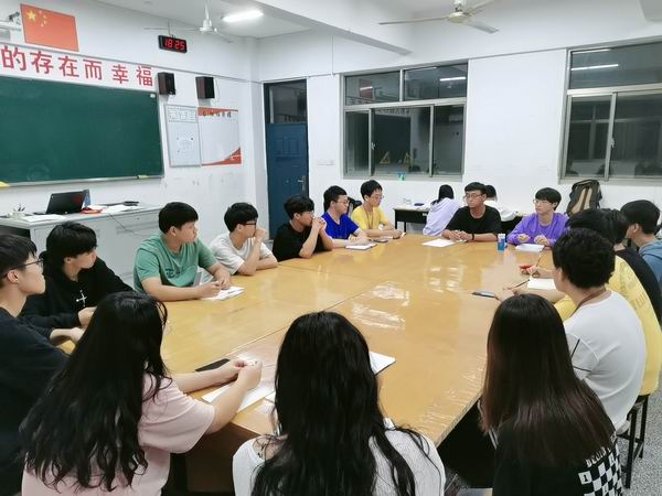学生会九月总结.jpg