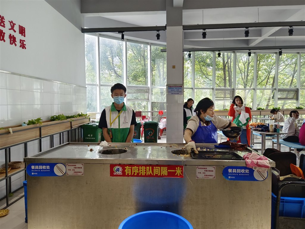 84C56AB66AE8D60779F70321C8C916B3.jpg