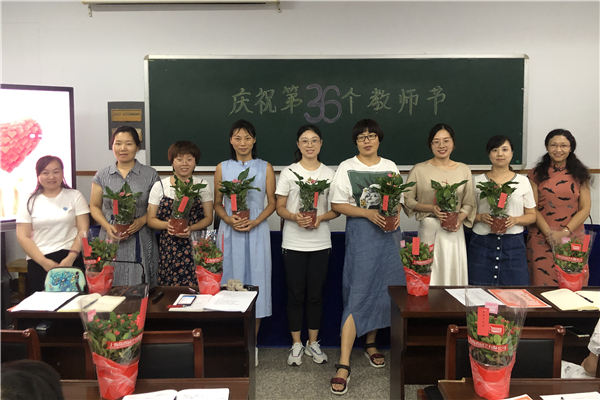 E6EE92DDA913A97D33F84FCE4C8B8945_副本.jpg
