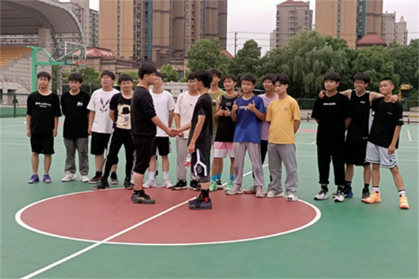 双方握手留念_副本.jpg