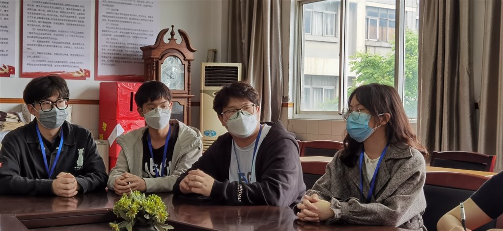学生代表发言1.jpg