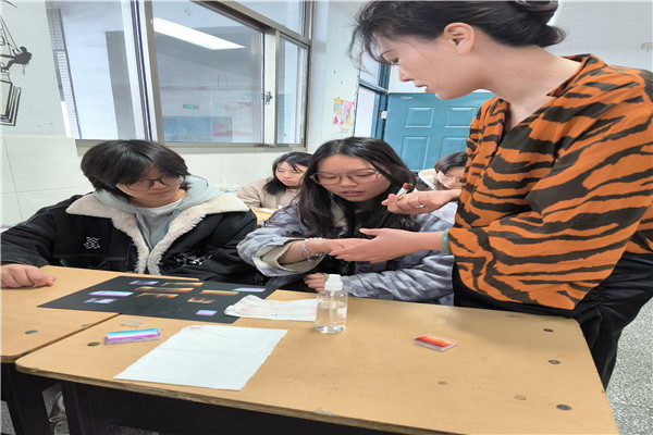 本色妆婳梁颖老师绘画示范2.jpg