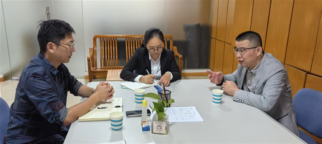 汽车工程学院开展江苏明都汽车集团访企拓岗活动.jpg
