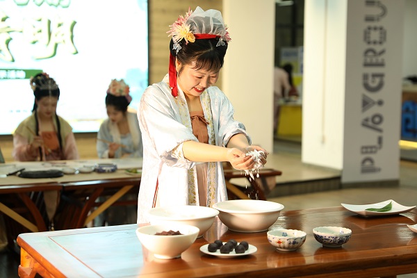 青团制作现场展示.JPG