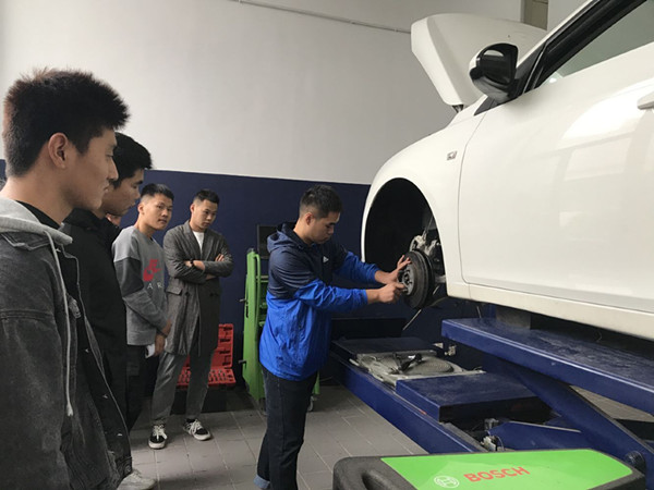 学员操作.jpg