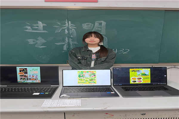 获奖代表合照_副本.jpg