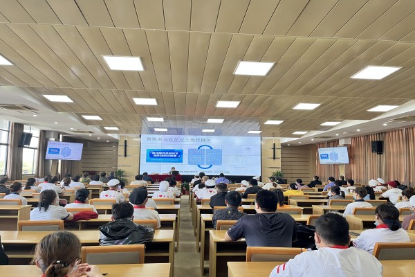 大学城培训现场_副本.jpg
