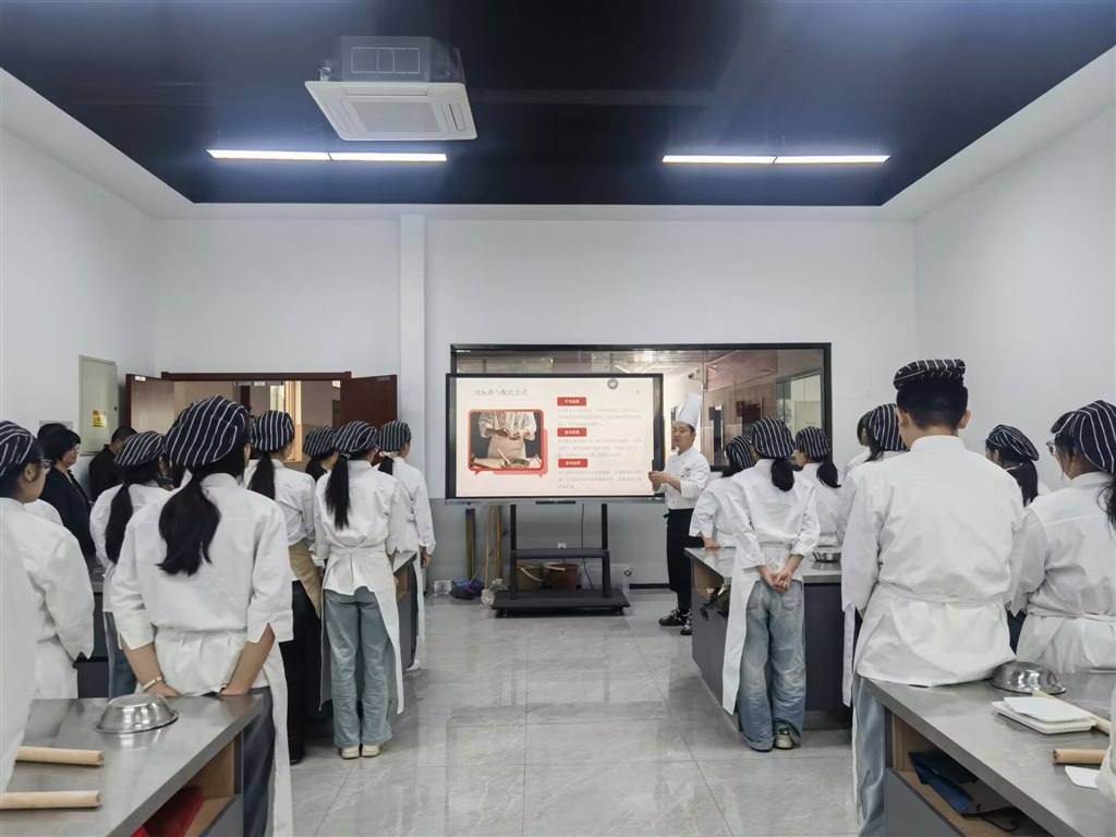 王凯.jpg