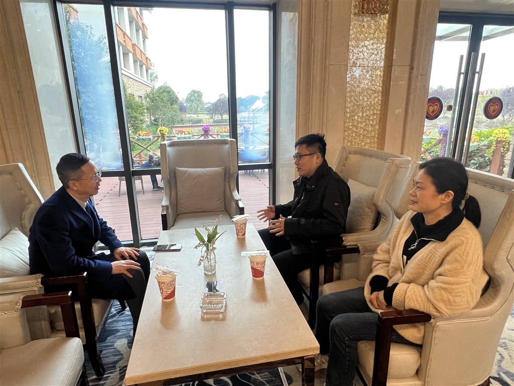 走访明都枫泽.JPG