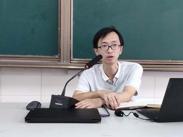 叶星副科长讲话.jpg