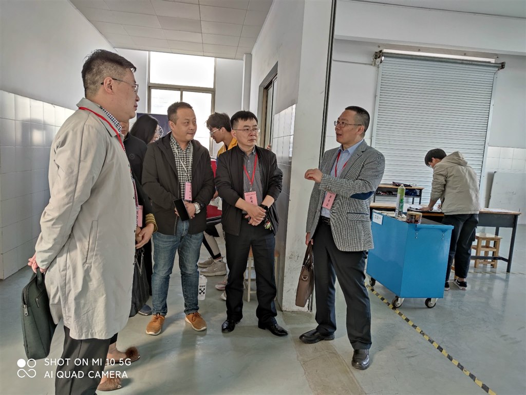 领导现场督查_meitu_5.jpg