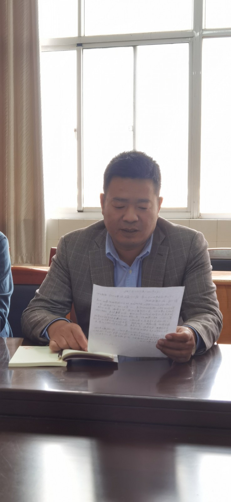 党员代表发表意见2.jpg