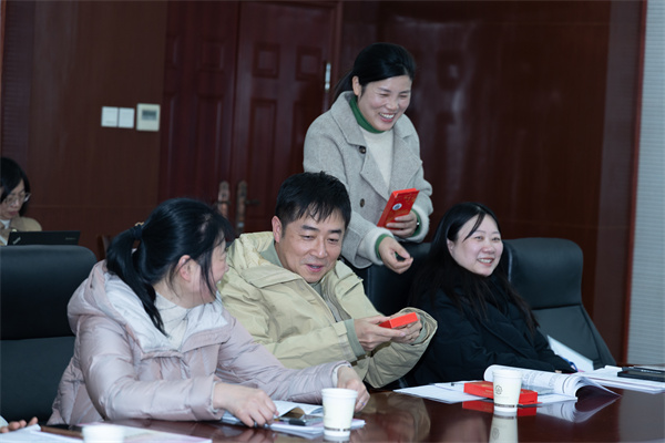 2游戏互动.jpg