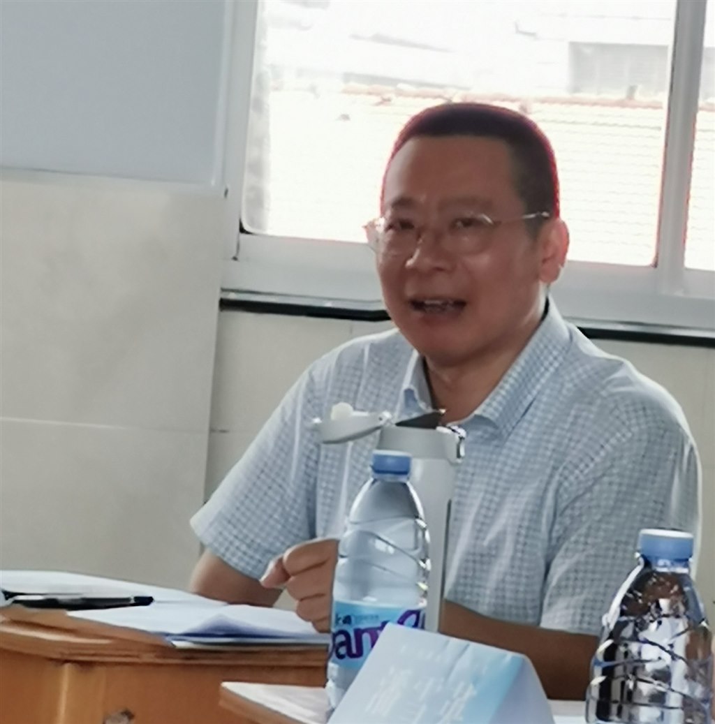 市教科院杨永年所长.jpg