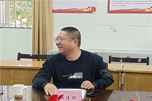 3 家委会代表发言.jpg