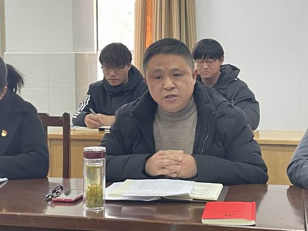 3支部书记王诚彦总结.JPG