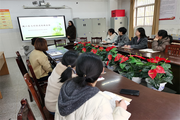 莫舒棋老师讲座1.jpg