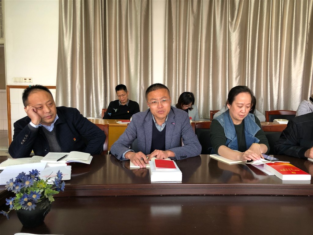 党员转正大会培养人李炎发言.JPG