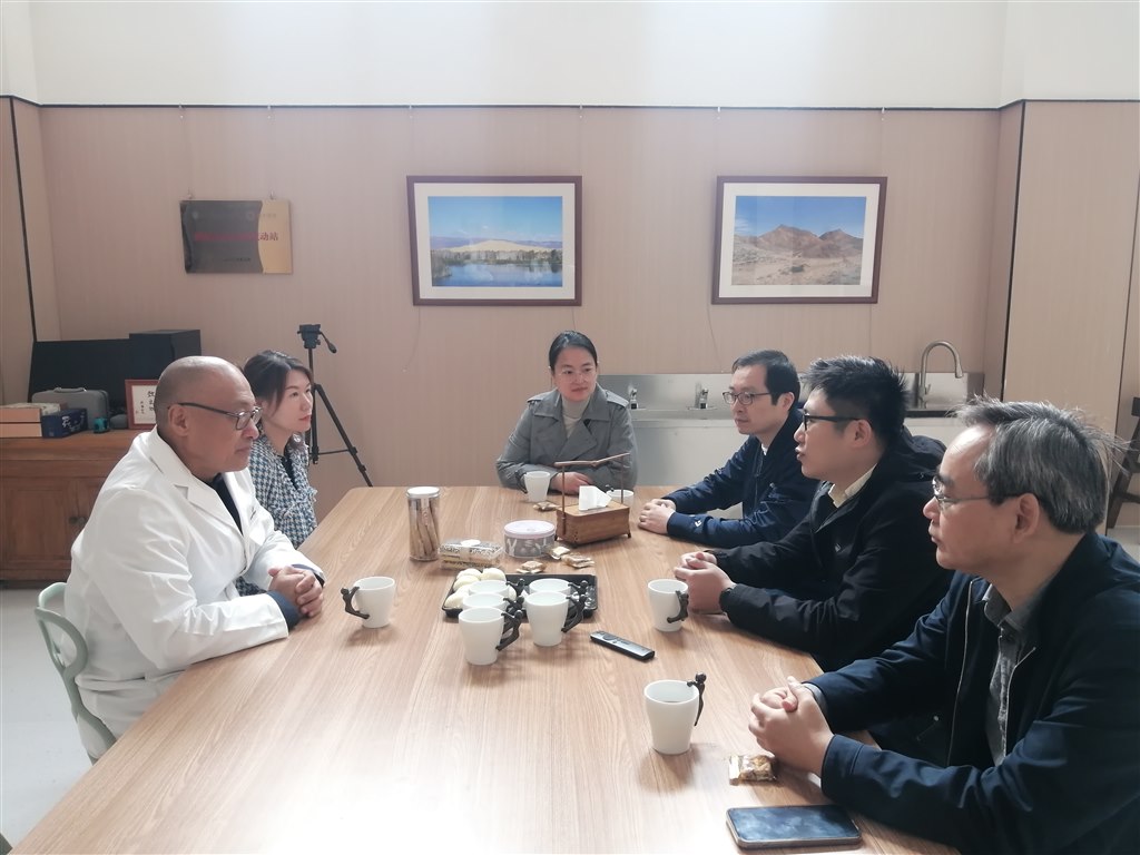 5走访企业之合作探讨.JPG